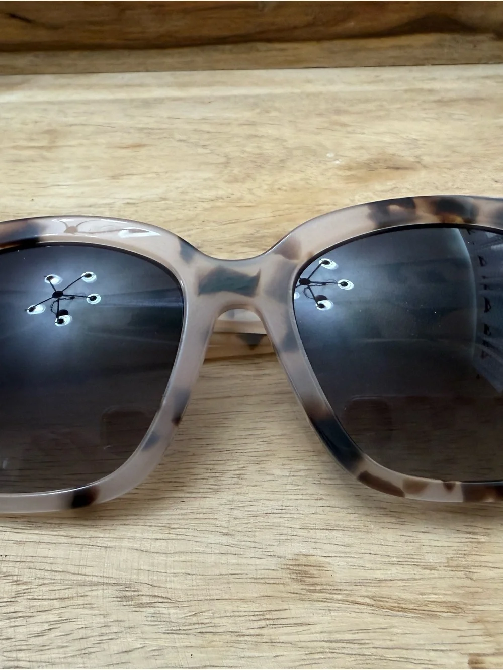 DIFF Bella ll Cream Tortoise Grey Gradient Sunglasses